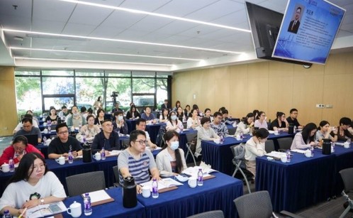 图13药学科研能力和写作水平提升高级研修班(现场2) 图13药学科研能力和写作水平提升高级研修班(现场2)
